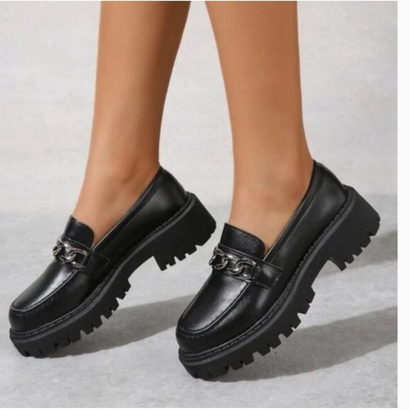 Black lug Sole Grandpa Core Chunky Loafers 90s Vibes Bratz Chain Detail Sz 10W - Picture 2 of 9
